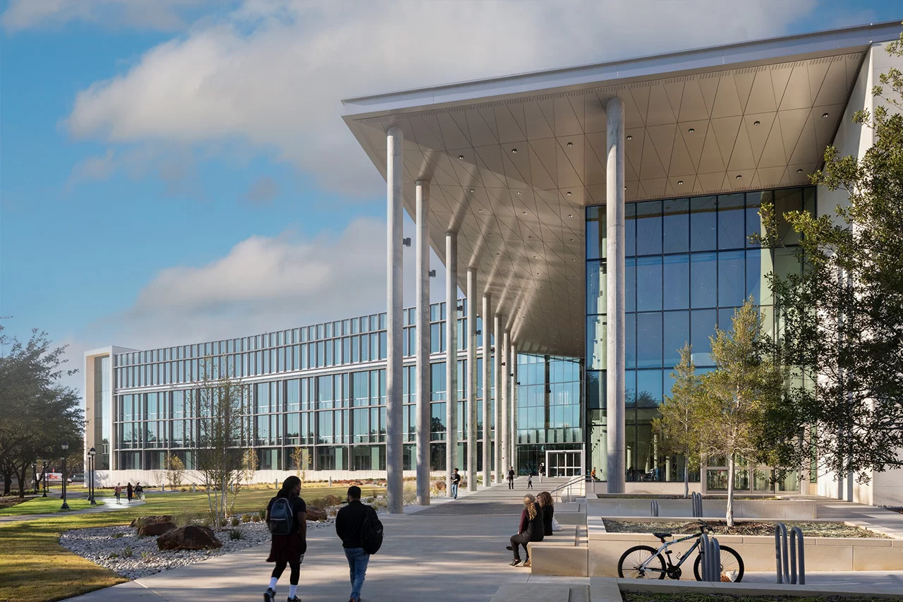 UTA Science & Engineering Innovation & Research Building